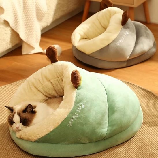 coussin-a-chat-pantoufle-deux
