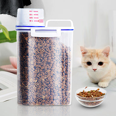 distributeur-de-croquettes-avec-bec-verseur-rempli