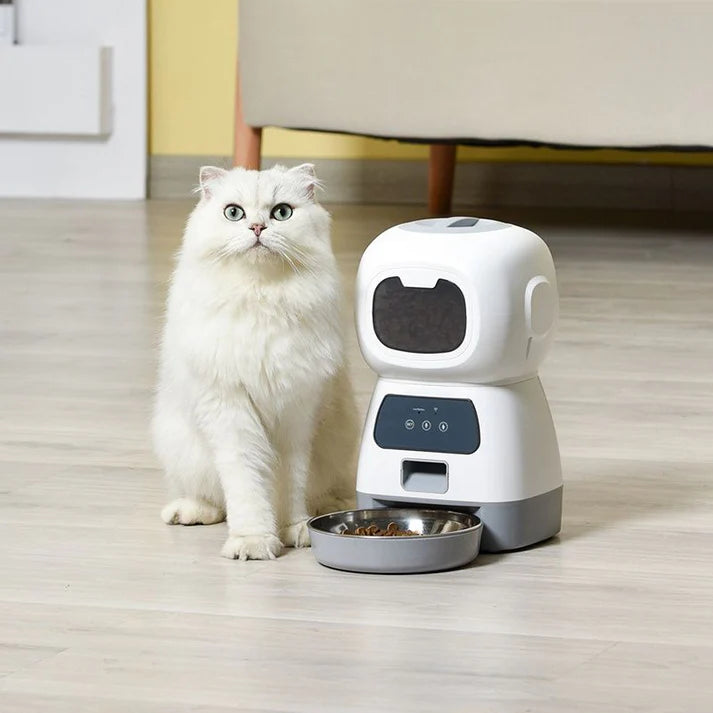 distributeur-de-croquettes-chat-connecte-pose