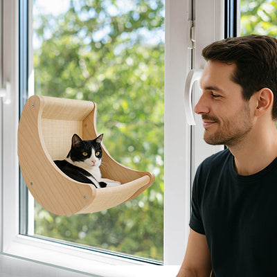 hamac-chat-fenetre-design-incurve-chat-et-homme