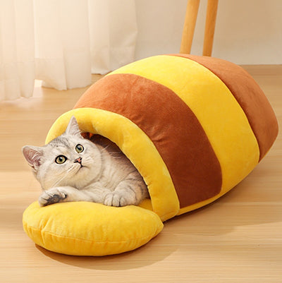lit-pour-chat-miel-allonger-au-chaud