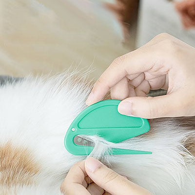 peigne-pour-chat-anti-noeud-coupe-les-poils