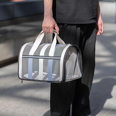 sac-transport-pour-chat-ultra-ventile-bleu-homme
