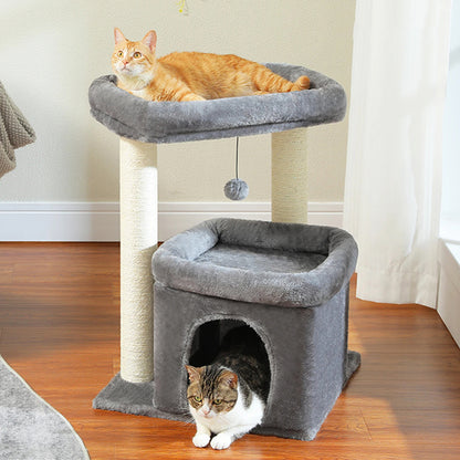 arbre-a-chat-compact-un-chat-couche-et-un-chat-en-haut