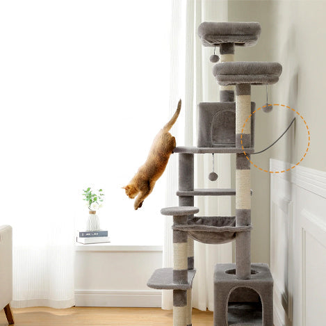 arbre-a-chat-confort-multiple-chat-qui-saute
