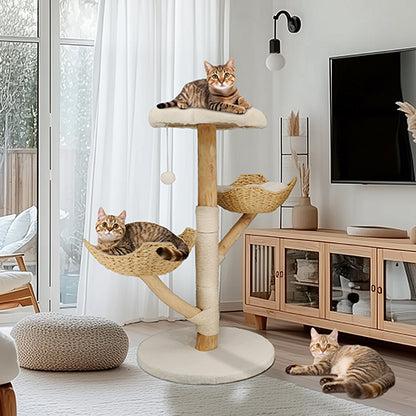 arbre-a-chat-naturel-design-devant-la-televison