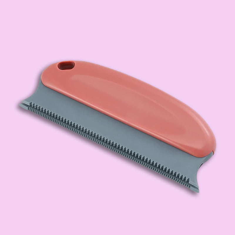 brosse-pour-chat-ramasse-poils-rose