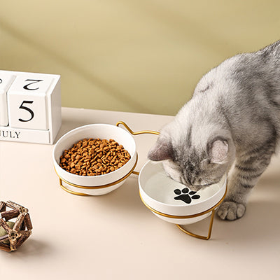 gamelle_chat_surelevee_double_bols_chat_qui_goute