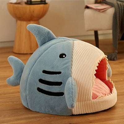 maison-pour-chat-requin-bleu-deux