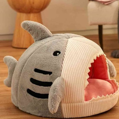 maison-pour-chat-requin-gris
