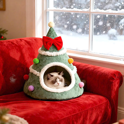 panier-chat-arbre-de-noel-sur-canape